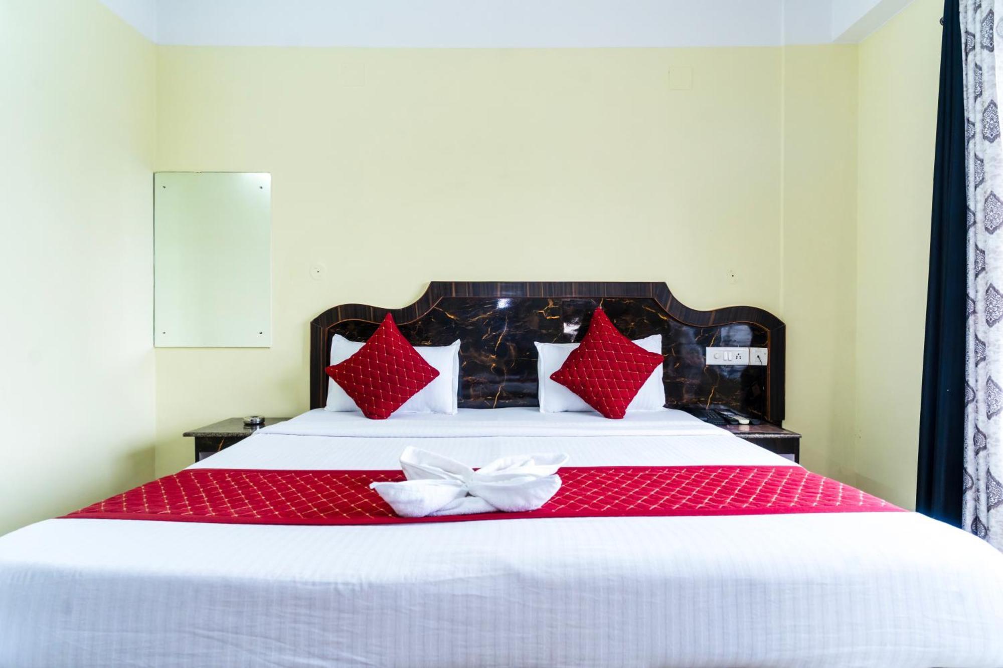 Hotel Niladrii Galaxy Siliguri Luaran gambar