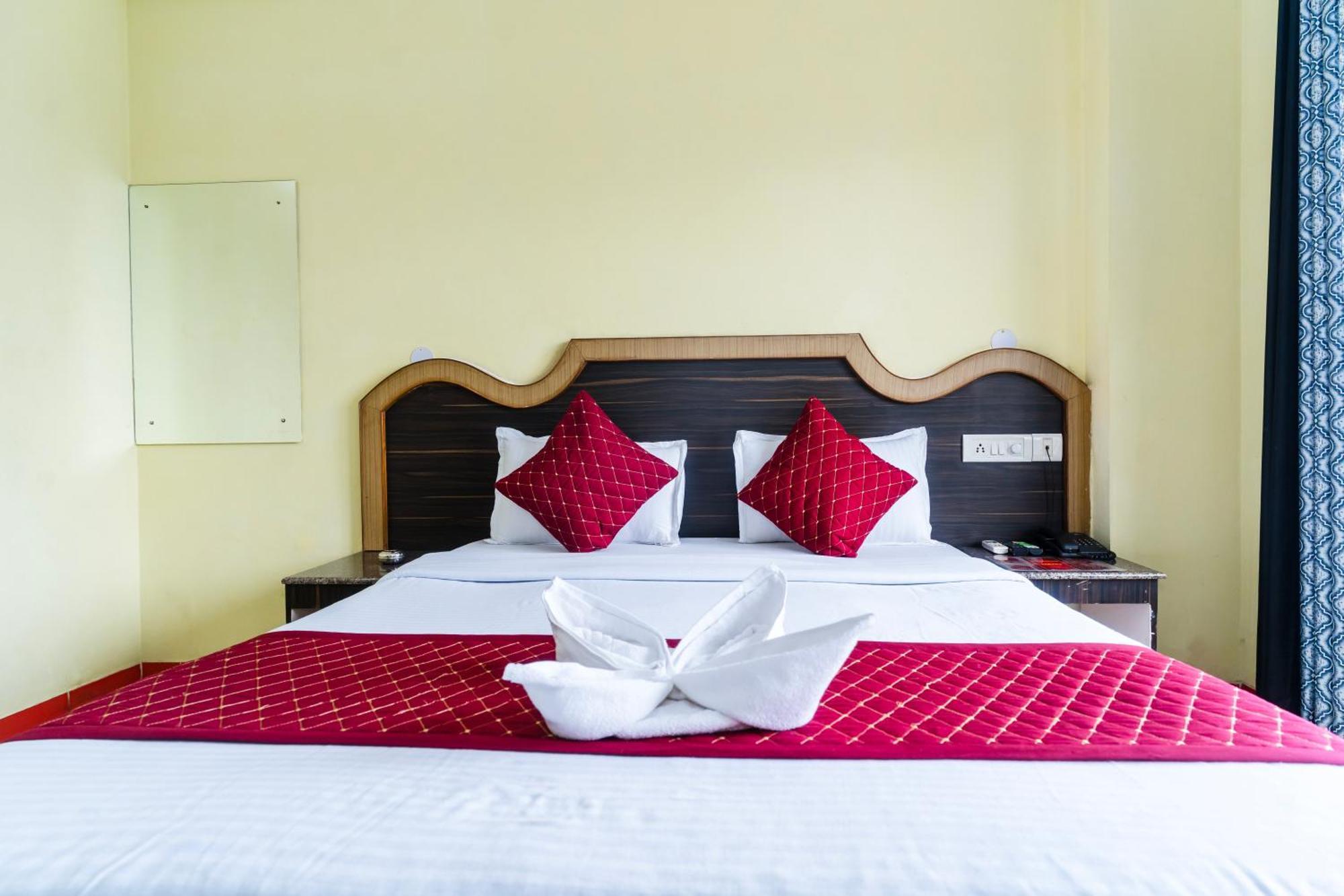 Hotel Niladrii Galaxy Siliguri Luaran gambar